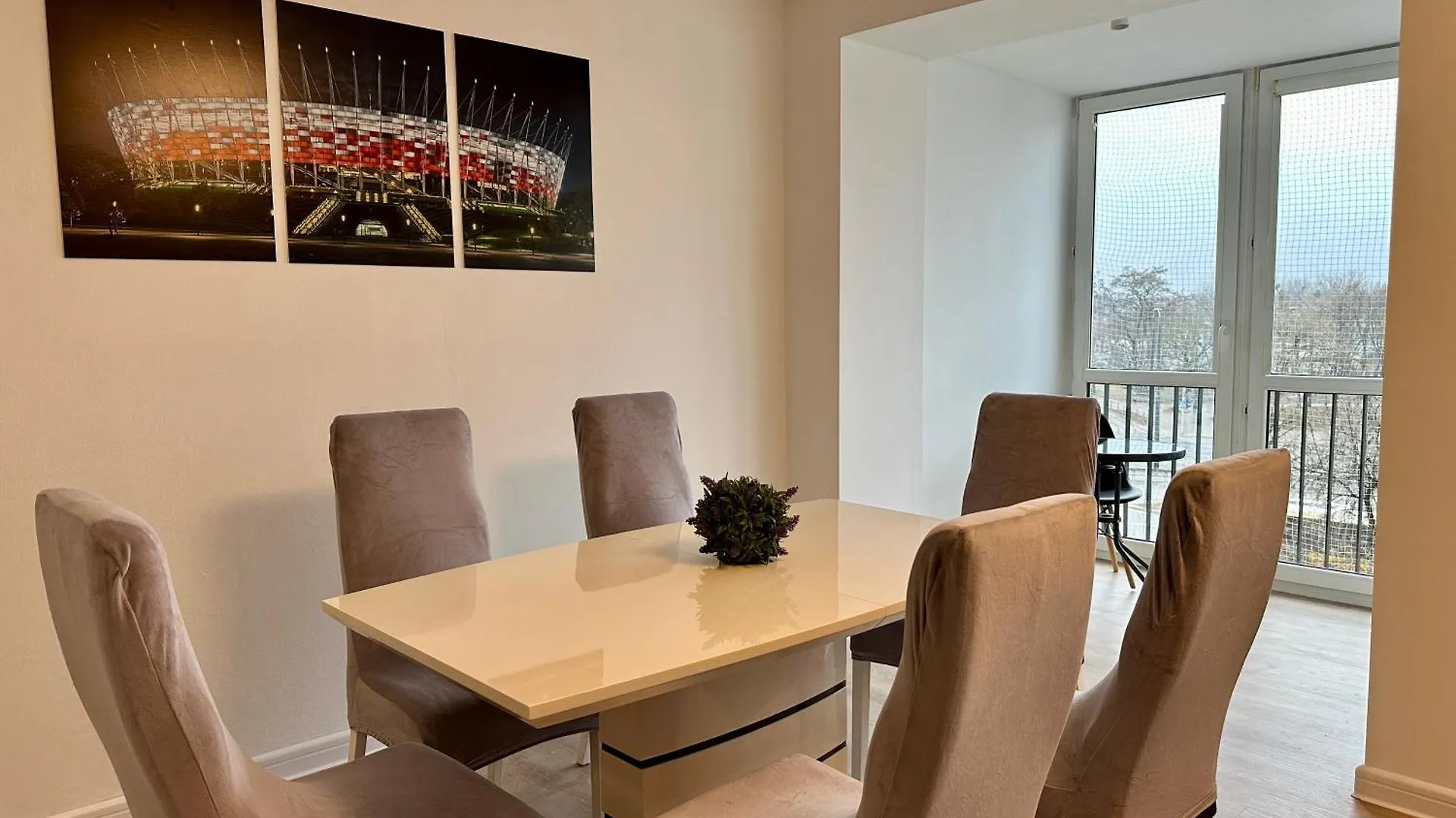 Apartament Stadion Naprzeciwko Stadionu Narodowego W Warszawie 0*, Varsovia Polonia